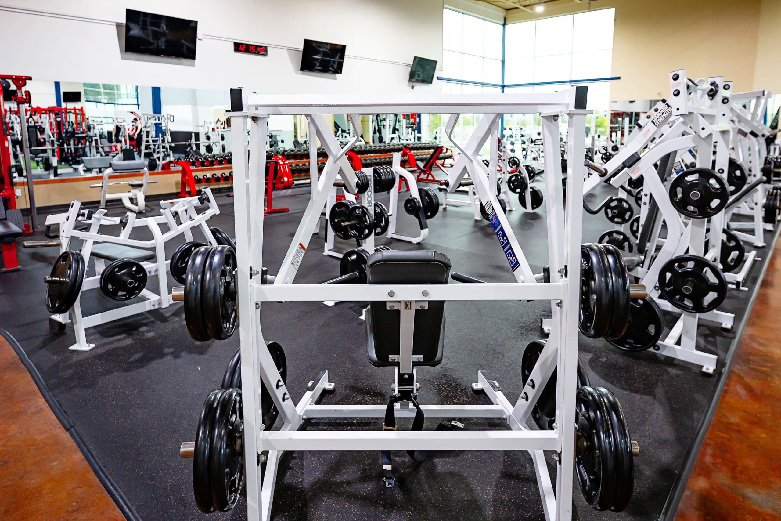 best weight lifting amenities at fitness center in lake stevens
