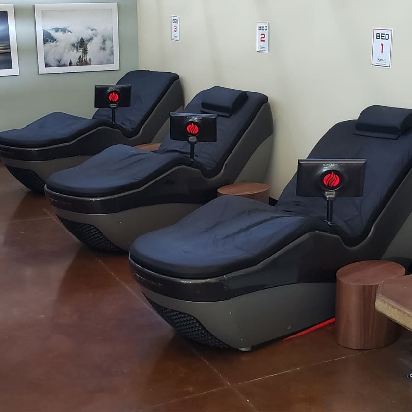 hydromassage chairs at a gym in monroe near me with recovery room