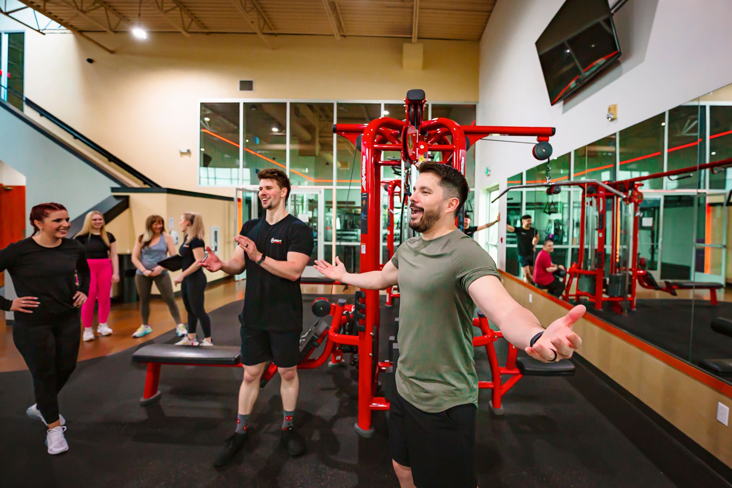 Learn More About the Best Gym Amenities in Arlington and Monroe